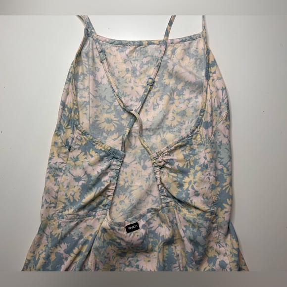 RVCA Dress - Picture 3 of 4